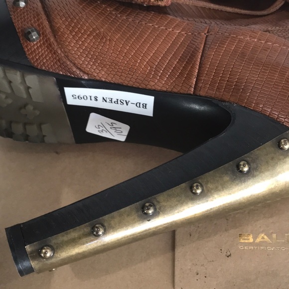 BRAND NEW BALDAN RABBIT FUR CUFF ANKLE BOOTS - Picture 6 of 8